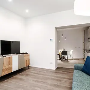 Diaz 67 Life's Loft - The House Of Travelers Côme